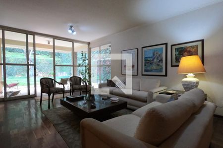 Sala de casa para alugar com 3 quartos, 333m² em Jardim Leonor, São Paulo