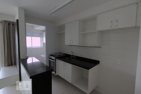 Cozinha de apartamento para alugar com 2 quartos, 62m² em Vila Anglo Brasileira, São Paulo