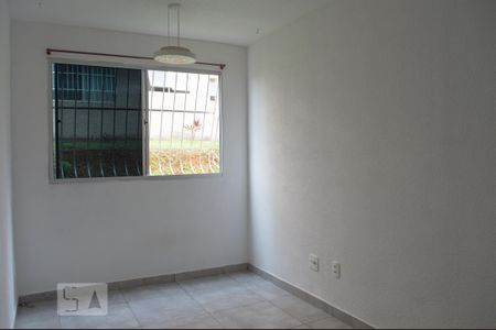 Sala de apartamento para alugar com 2 quartos, 44m² em Campo Grande, Rio de Janeiro