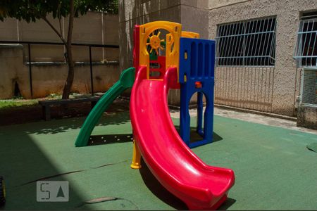 Apartamento para alugar com 44m², 2 quartos e 1 vaga Apartamento para alugar com 44m², 2 quartos e 1 vagaÁrea Comum - Playground