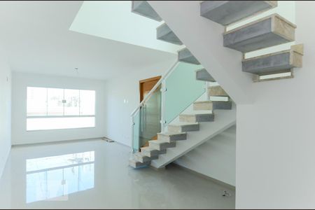 Sala de casa à venda com 3 quartos, 150m² em Vila Gopouva, Guarulhos