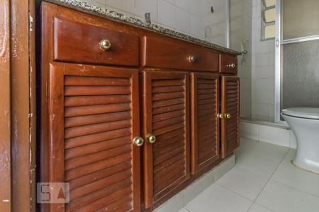 Apartamento à venda com 80m², 2 quartos e sem vaga Apartamento à venda com 80m², 2 quartos e sem vagaBanheiro - Armário
