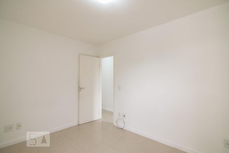 Apartamento à venda com 104m², 3 quartos e 2 vagas Apartamento à venda com 104m², 3 quartos e 2 vagasQuarto 2