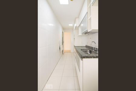 Apartamento à venda com 104m², 3 quartos e 2 vagas Apartamento à venda com 104m², 3 quartos e 2 vagasCozinha