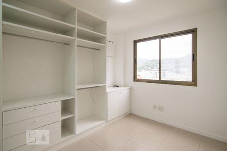 Apartamento à venda com 104m², 3 quartos e 2 vagas Apartamento à venda com 104m², 3 quartos e 2 vagasSuíte