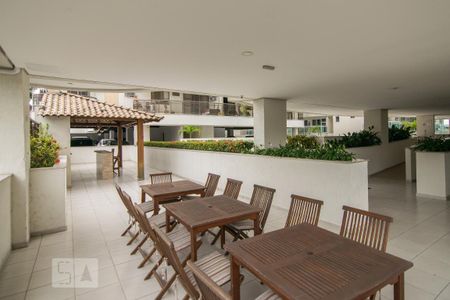 Apartamento à venda com 104m², 3 quartos e 2 vagas Apartamento à venda com 104m², 3 quartos e 2 vagasÁrea Comum - Churrasqueira