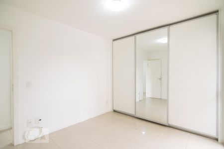Apartamento à venda com 104m², 3 quartos e 2 vagas Apartamento à venda com 104m², 3 quartos e 2 vagasQuarto 2