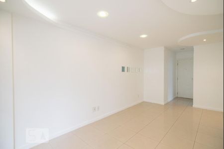 Apartamento à venda com 104m², 3 quartos e 2 vagas Apartamento à venda com 104m², 3 quartos e 2 vagasSala