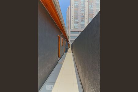 Casa de condomínio para alugar com 105m², 2 quartos e 1 vagaCorredor 