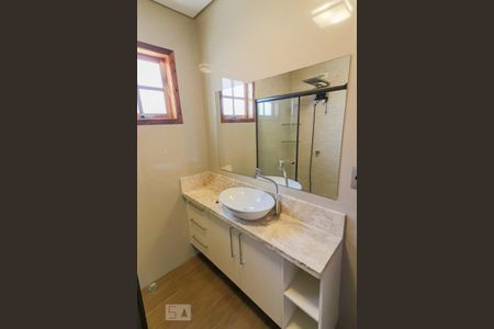 Casa de condomínio para alugar com 105m², 2 quartos e 1 vagaBanheiro