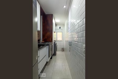 Apartamento à venda com 90m², 2 quartos e 1 vaga Apartamento à venda com 90m², 2 quartos e 1 vagaCozinha e área de serviço