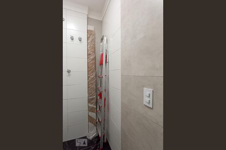 Apartamento à venda com 90m², 2 quartos e 1 vaga Apartamento à venda com 90m², 2 quartos e 1 vagaBanheiro social