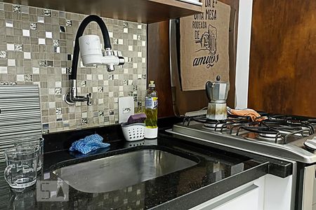 Apartamento à venda com 90m², 2 quartos e 1 vaga Apartamento à venda com 90m², 2 quartos e 1 vagaCozinha - Pia