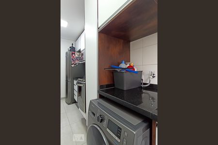 Apartamento à venda com 90m², 2 quartos e 1 vaga Apartamento à venda com 90m², 2 quartos e 1 vagaCozinha e área de serviço