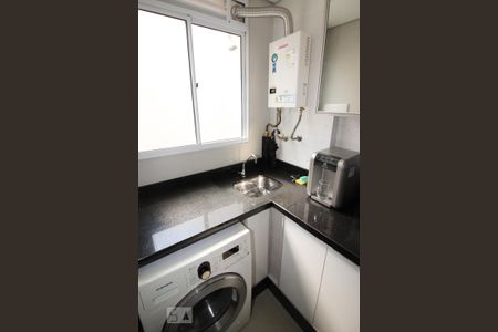 Apartamento à venda com 43m², 2 quartos e 1 vaga Apartamento à venda com 43m², 2 quartos e 1 vagaCozinha e Área de Serviço