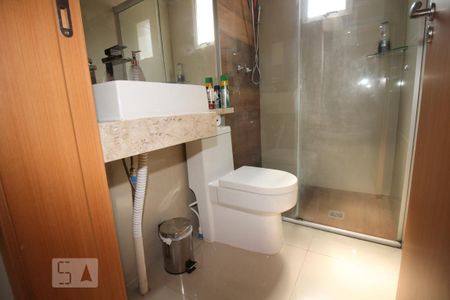 Apartamento à venda com 43m², 2 quartos e 1 vaga Apartamento à venda com 43m², 2 quartos e 1 vagaBanheiro