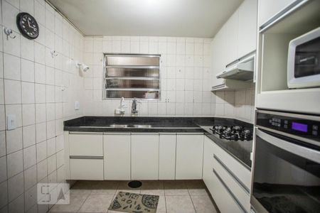 Cozinha de casa para alugar com 3 quartos, 140m² em Jabaquara, São Paulo