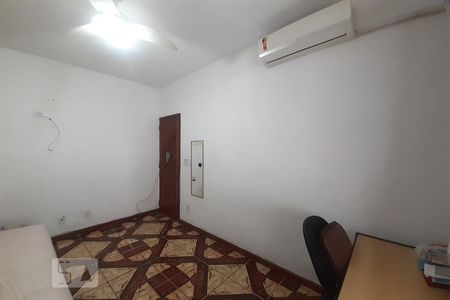 Casa de condomínio à venda com 200m², 4 quartos e 2 vagasQuarto 2