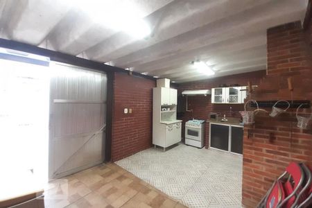 Casa de condomínio à venda com 200m², 4 quartos e 2 vagasTerraço