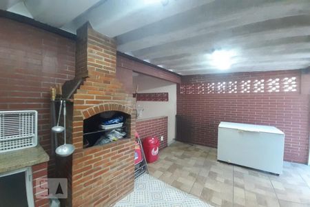 Casa de condomínio à venda com 200m², 4 quartos e 2 vagasTerraço