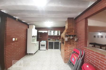 Casa de condomínio à venda com 200m², 4 quartos e 2 vagasTerraço
