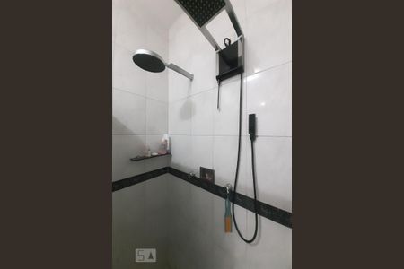 Casa de condomínio à venda com 200m², 4 quartos e 2 vagasBanheiro Social