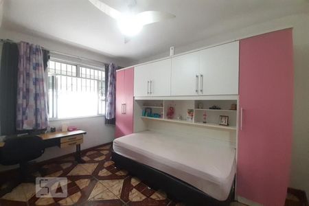 Casa de condomínio à venda com 200m², 4 quartos e 2 vagasQuarto 2