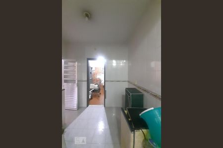 Casa de condomínio à venda com 200m², 4 quartos e 2 vagasCozinha 2