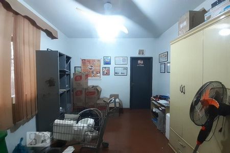 Casa de condomínio à venda com 200m², 4 quartos e 2 vagasSala 2
