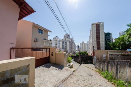 Casa para alugar com 60m², 1 quarto e sem vagaVista da rua