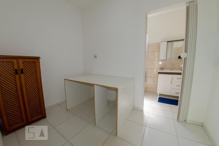 Casa para alugar com 60m², 1 quarto e sem vagaEscritório