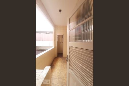 Apartamento à venda com 80m², 2 quartos e 1 vagaÁrea de Serviço