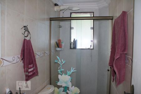 Casa de condomínio à venda com 160m², 3 quartos e 2 vagasBanheiro quarto 2