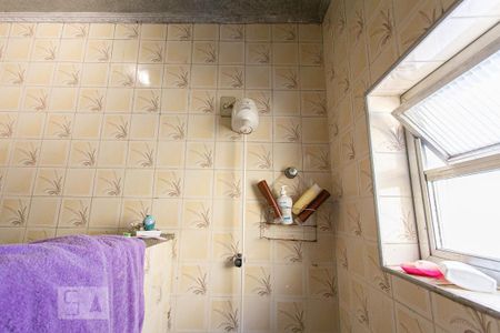 Casa à venda com 220m², 5 quartos e 5 vagasBanheiro da Suíte 1