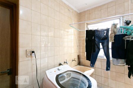 Casa à venda com 220m², 5 quartos e 5 vagasÁrea de Serviço