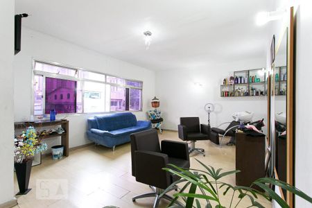 Casa à venda com 220m², 5 quartos e 5 vagasCasa 2 - Sala 2