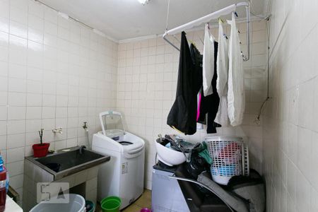 Casa à venda com 220m², 5 quartos e 5 vagasCasa 2 - Área de Serviço