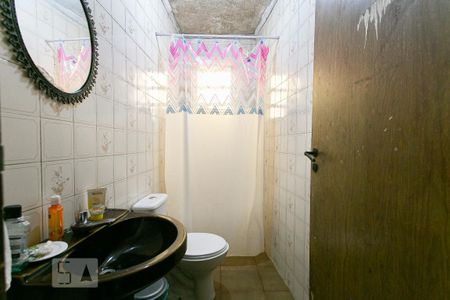 Casa à venda com 220m², 5 quartos e 5 vagasBanheiro Social