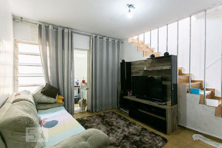 Casa à venda com 220m², 5 quartos e 5 vagasCasa 2 - Sala 1