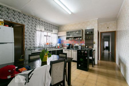Casa à venda com 220m², 5 quartos e 5 vagasCasa 2 - Cozinha