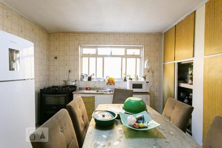 Casa à venda com 220m², 5 quartos e 5 vagasCozinha