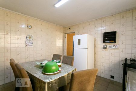 Casa à venda com 220m², 5 quartos e 5 vagasCozinha