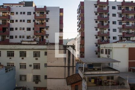 Apartamento à venda com 70m², 2 quartos e 1 vagaQuarto 01 - Janela