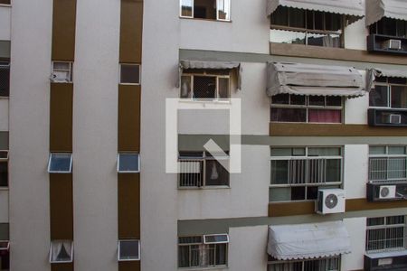 Apartamento à venda com 70m², 2 quartos e 1 vagaQuarto de Serviço - Janela