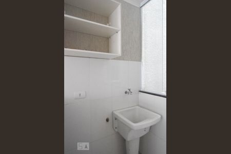Área de serviço de kitnet/studio para alugar com 1 quarto, 28m² em Chácara Santo Antônio (zona Leste), São Paulo