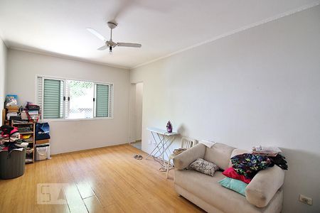 Casa para alugar com 200m², 2 quartos e 4 vagasQuarto 2 - Suíte