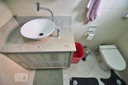 Casa para alugar com 200m², 2 quartos e 4 vagasBanheiro Social