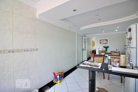 Casa para alugar com 200m², 2 quartos e 4 vagasCozinha