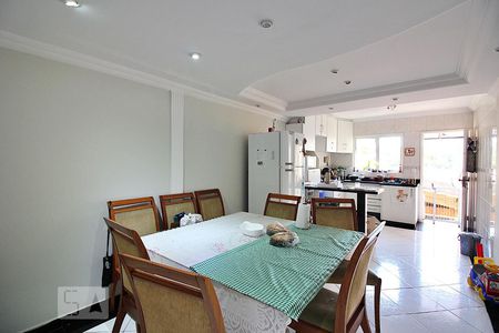 Casa para alugar com 200m², 2 quartos e 4 vagasCozinha