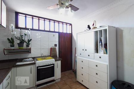 Casa para alugar com 360m², 3 quartos e 2 vagas Casa para alugar com 360m², 3 quartos e 2 vagasCozinha